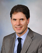 Headshot of Andrew Keaveny